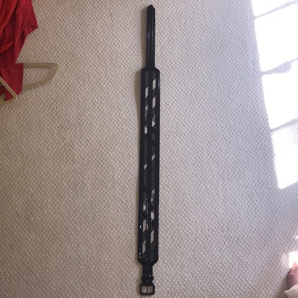 Burberry belt with gunmetal clasp - Picture 3 of 5